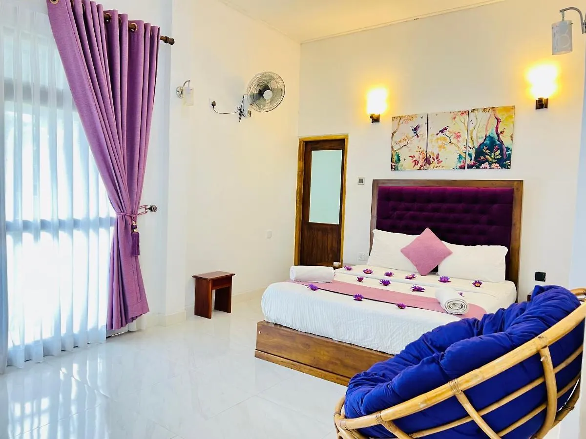 Guest house 25 By Heaven Hotel Kandy