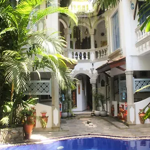 Olde Ceylon Kandy